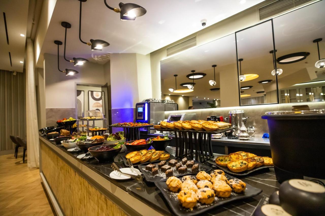 Gray Boutique Hotel Casablanca Ngoại thất bức ảnh The buffet at the lounge