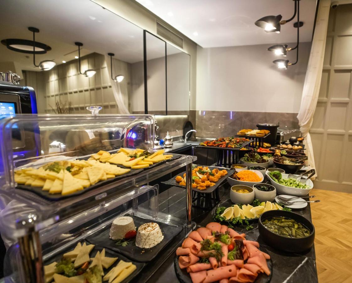 Gray Boutique Hotel Casablanca Ngoại thất bức ảnh A buffet at a hotel