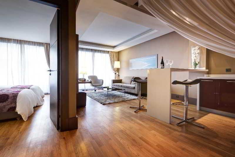 Gray Boutique Hotel Casablanca Ngoại thất bức ảnh Suite